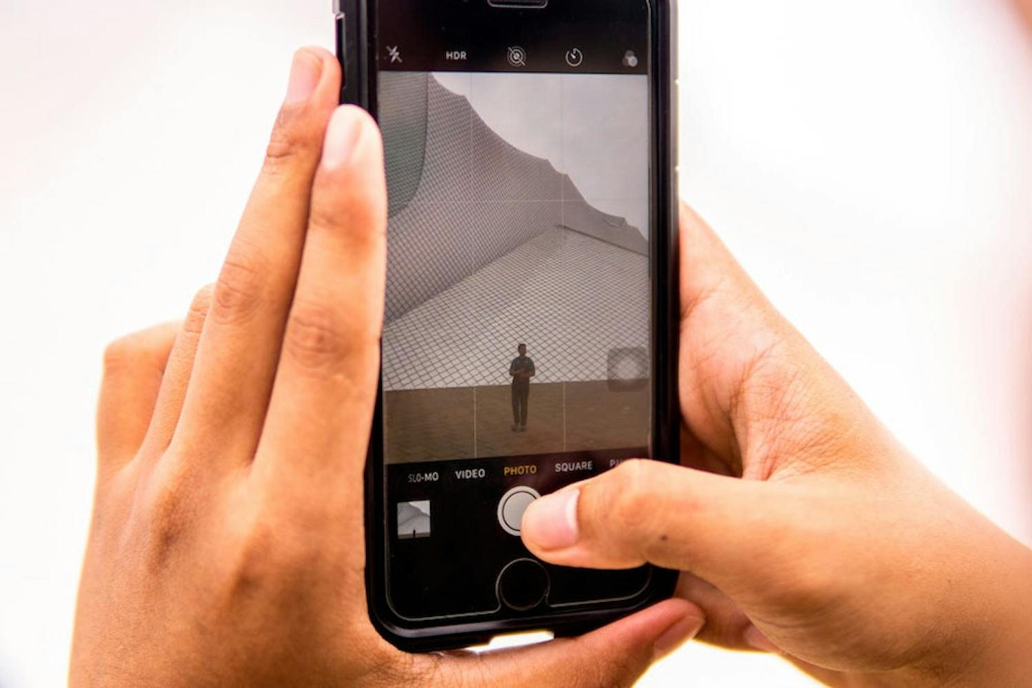 Genom att lägga ett rutnät över bilden kan mobilkameran hjälpa dig att göra en bättre komposition. Rutnätet gör det enklare att komponera en harmonisk bild med din mobilkamera.